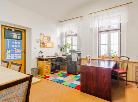 untitled-16.jpg | Prodej - komerční objekt, administrativní budova, 402 m²