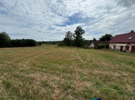 Foto pozemku a přilehlého okolí | Prodej - pozemek pro bydlení, 860 m²