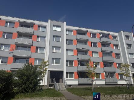 pohled na dům 2 | Prodej bytu, 4+1, 86 m²