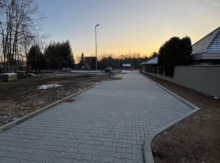 prodej-komercni-pozemky-8160m2-mukarov-zernovka-img-20241231-wa0001-ae5093 | Prodej - pozemek pro bydlení, 6 906 m²