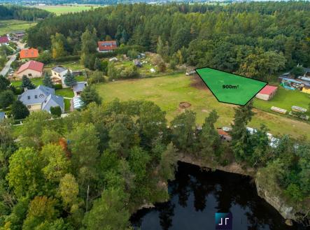 prodej-pozemky-pro-bydleni-8160m2-mukarov-zernovka-dji-0031-3-7c1b87 | Prodej - pozemek pro bydlení, 900 m²