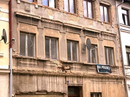 pohled na dům I. | Prodej - dům/vila, 335 m²