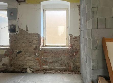 4 | Pronájem - komerční objekt, sklad, 130 m²