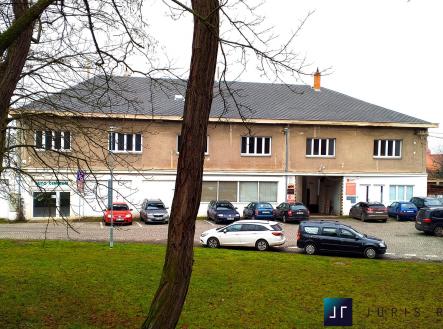 pohled na dům 1 | Pronájem bytu, 3+1, 99 m²