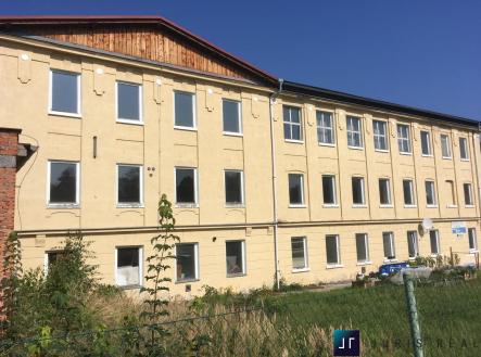 budova | Pronájem - kanceláře, 102 m²