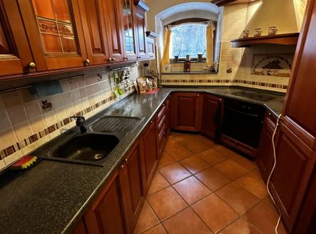prodej-rodinneho-domu-320-m2-pozemek-369-m2-praha-benice-img-1002-0b991d | Prodej bytu, 2+kk, 50 m²