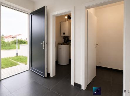 5 | Pronájem - dům/vila, 149 m²