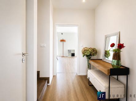 2 | Pronájem - dům/vila, 149 m²