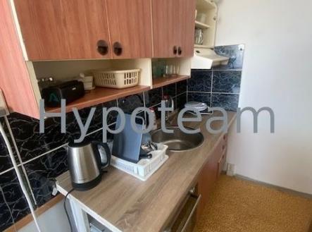 . | Pronájem bytu, 1+kk, 32 m²