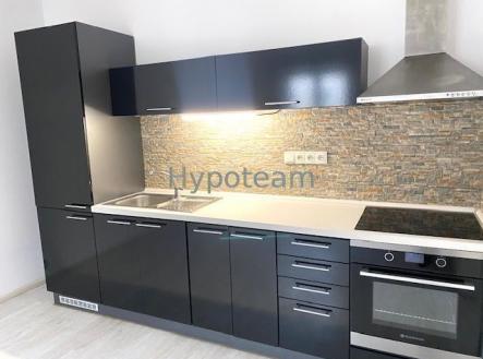 kuchyňská linka | Pronájem bytu, 2+kk, 48 m²