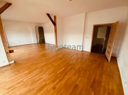 . | Pronájem bytu, 2+1, 70 m²