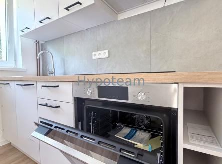 kuchyňská linka | Pronájem bytu, 3+1, 60 m²