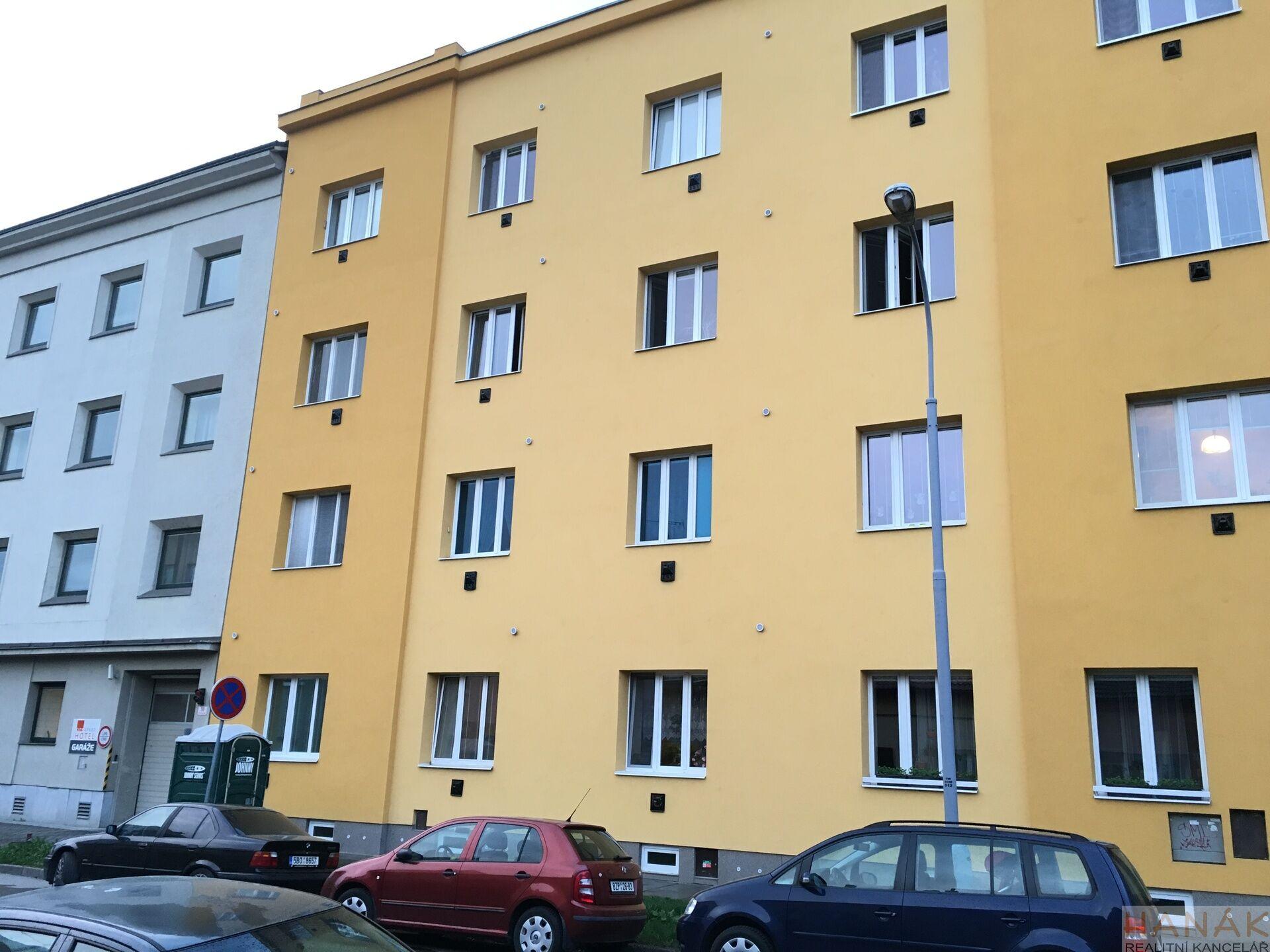 Pronájem cihlového bytu OV 1+1 v Brně- Komárově