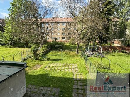 3.jpeg | Prodej - nájemní dům, 430 m²