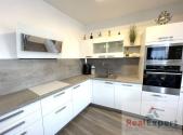 Pronájem bytu, 2+kk, 62 m²