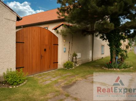 001aaa.png | Prodej - dům/vila, 250 m²