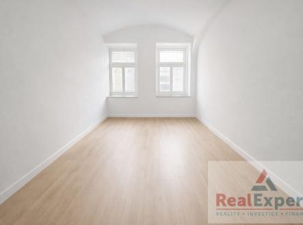 file-00000000ac007243b7363af1def7d972.png | Pronájem bytu, 1+kk, 35 m²