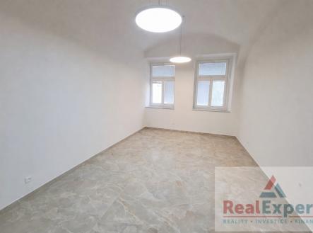 file-00000000da5c720abf103227191a9e24.png | Pronájem bytu, 1+kk, 35 m²