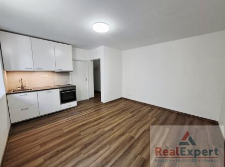 20260417-153413.jpg | Pronájem bytu, 1+kk, 35 m²