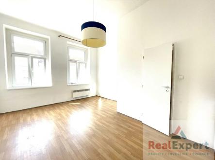 bdcb78f0-a899-4870-a8ad-6ea5dc9b253e.jpg | Pronájem bytu, 1+kk, 26 m²