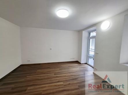 20260417-153624.jpg | Pronájem bytu, 1+kk, 36 m²