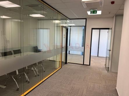 . | Prodej - kanceláře, 104 m²