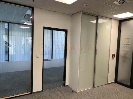 . | Prodej - kanceláře, 104 m²