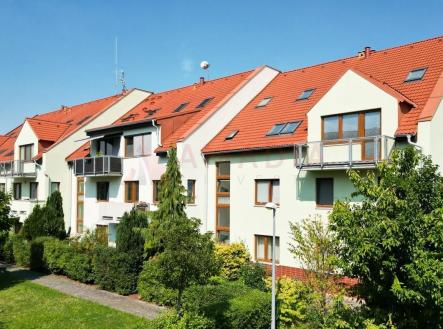 . | Pronájem bytu, 3+kk, 75 m²
