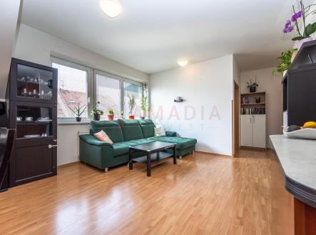 . | Pronájem bytu, 3+kk, 75 m²