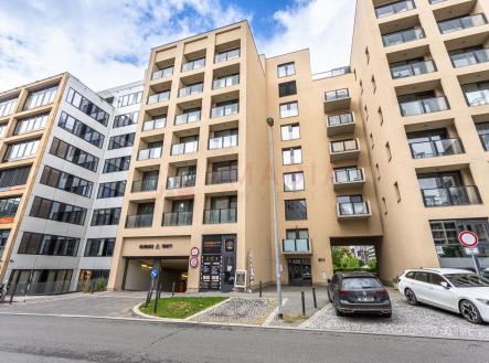 . | Prodej bytu, 1+kk, 81 m²