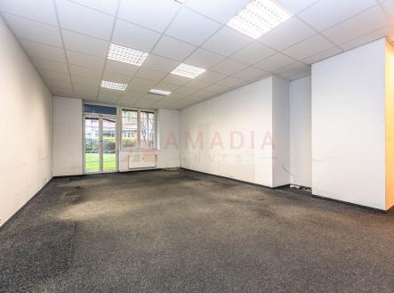 . | Pronájem - kanceláře, 72 m²