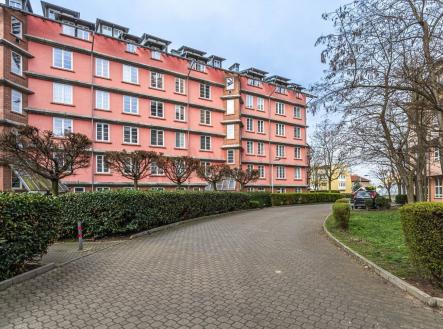 . | Pronájem - kanceláře, 72 m²