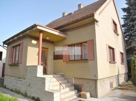 . | Prodej - dům/vila, 196 m²