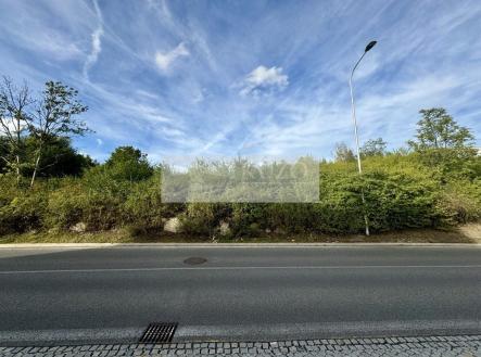 Prodej - pozemek pro bydlení, 724 m² obrázek