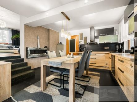 Prodej - dům/vila, 230 m²