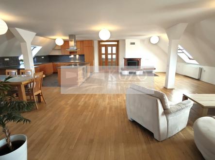 1744020773686.jpg | Pronájem - kanceláře, 237 m²