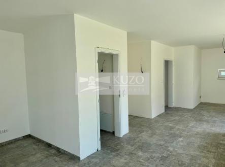 dlazba-1-378.jpg | Pronájem - dům/vila, 164 m²
