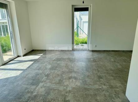 dlazba-378.jpg | Pronájem - dům/vila, 164 m²