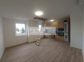 Pronájem bytu, 3+kk, 85 m²
