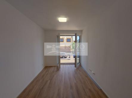 002-1.jpg | Pronájem bytu, 3+kk, 62 m²