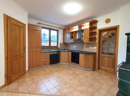 2-1.jpg | Prodej - dům/vila, 253 m²