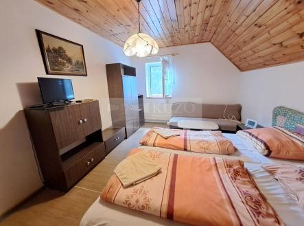 pokoj-b.jpg | Prodej - dům/vila, 453 m²