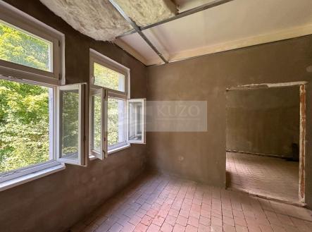 img-20250929-wa0016.jpg | Prodej - malý objekt/garáž