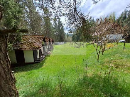 chaticky-areal-bocni.jpg | Prodej - hotel, 453 m²