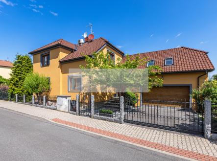 Prodej - dům/vila, 302 m² obrázek
