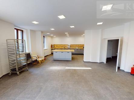 kp-rynecek-08112025-192605.jpg | Pronájem - restaurace, 144 m²