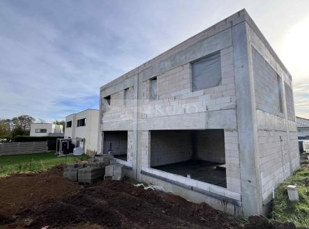 bc093624-0d2a-4a3c-8711-2acbe1766a66.jpg | Prodej - dům/vila, 126 m²