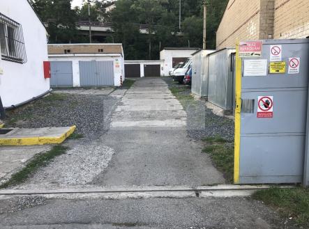 img-6624.jpg | Pronájem - malý objekt/garáž