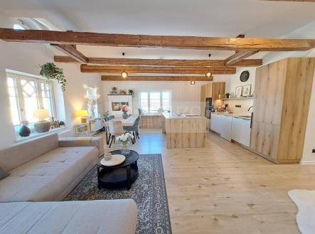 20251128-124230.jpg | Prodej bytu, 3+kk, 97 m²