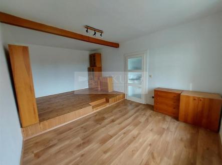 001.jpg | Pronájem bytu, 1+1, 53 m²